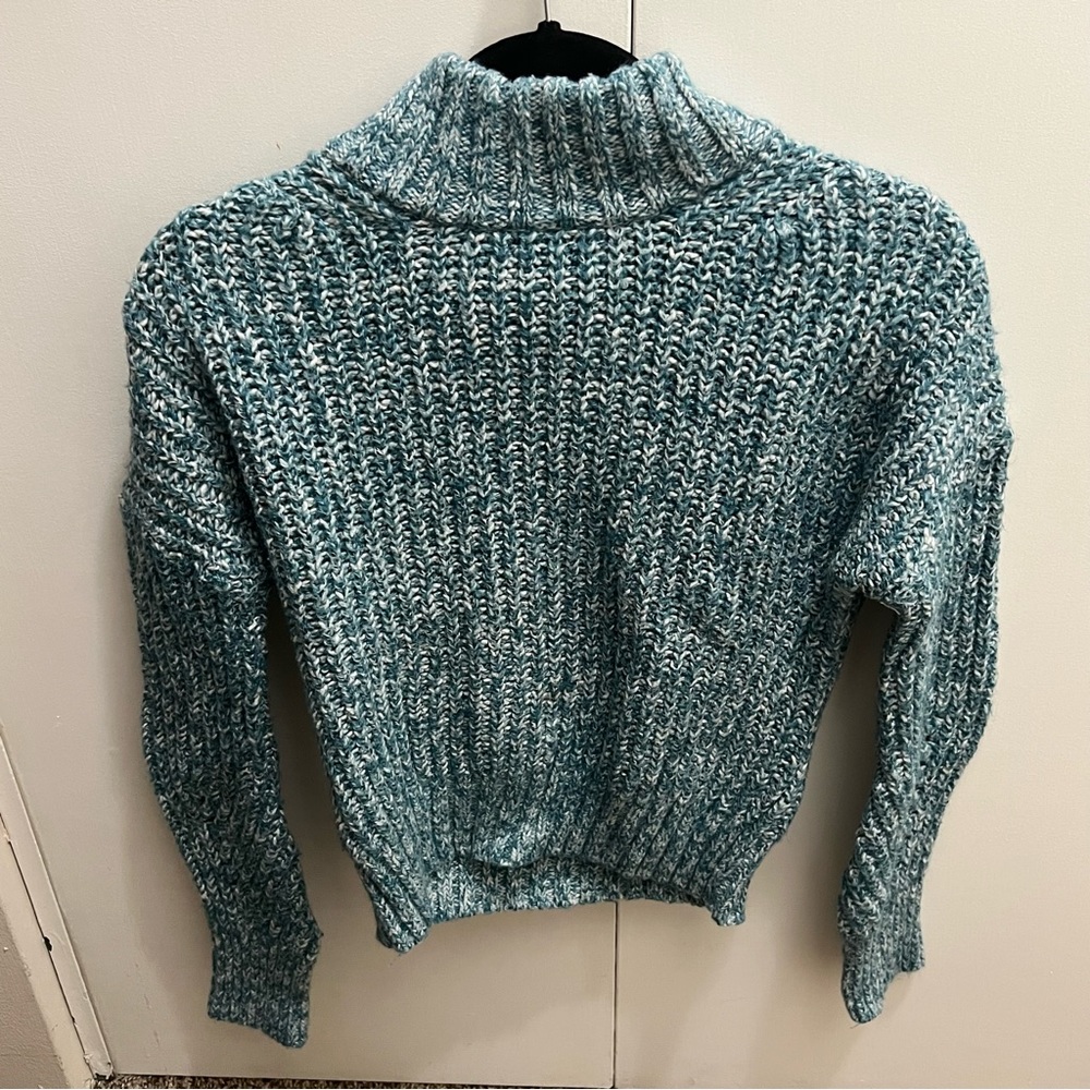 J. CREW CROPPED SWEATER